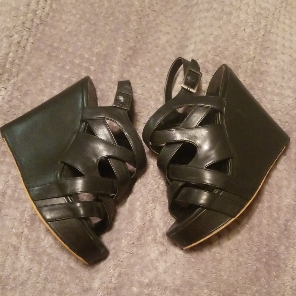 COPY - Vince camuto wedges